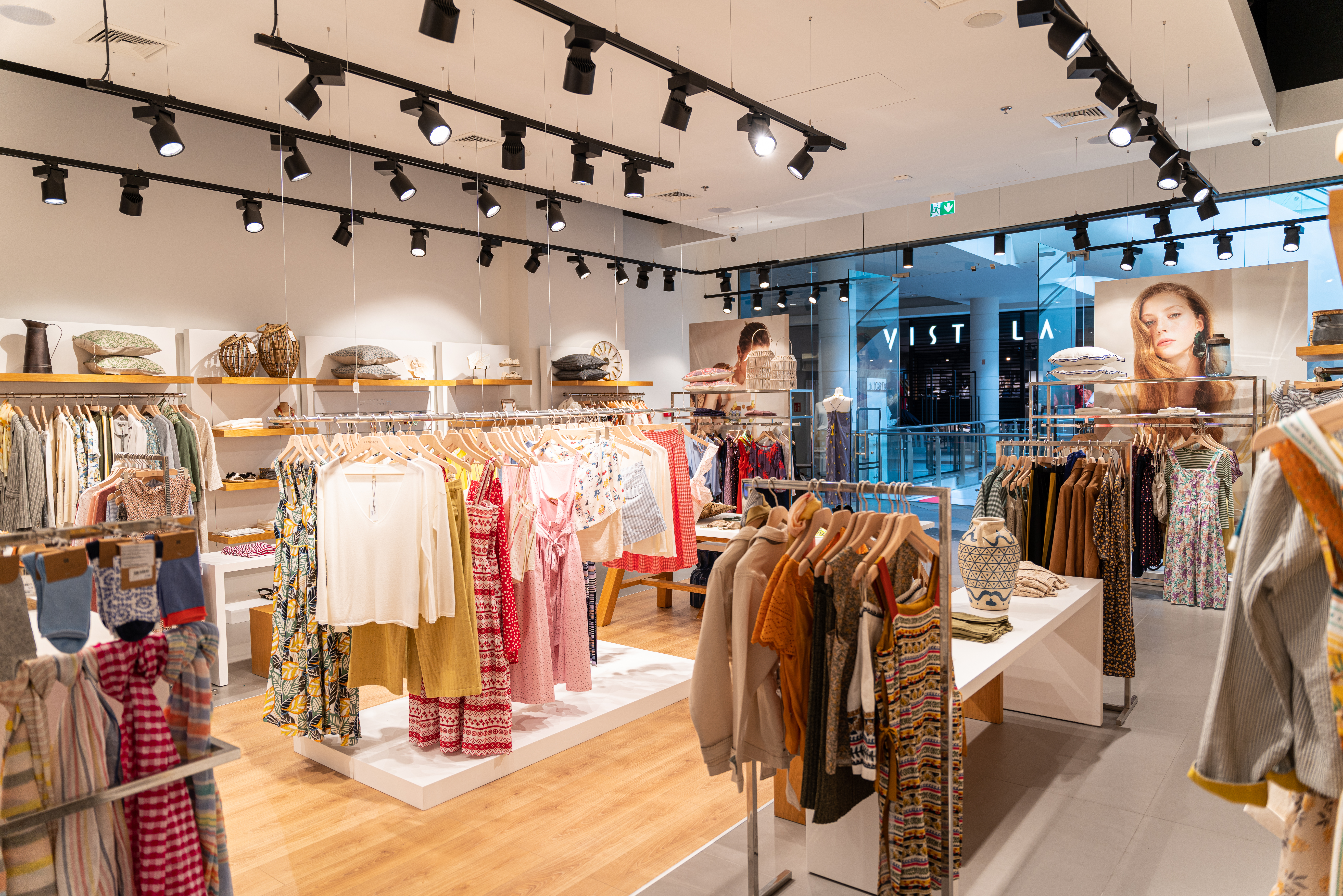 Realizacja Asemblo: YARGICI, Galeria Mokotów, Warszawa